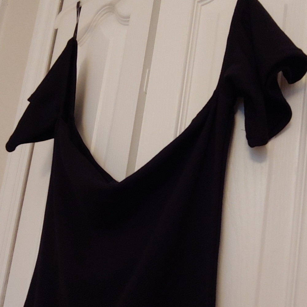 Misguided Black Bardot Fitted Dress - Picture 2 of 4